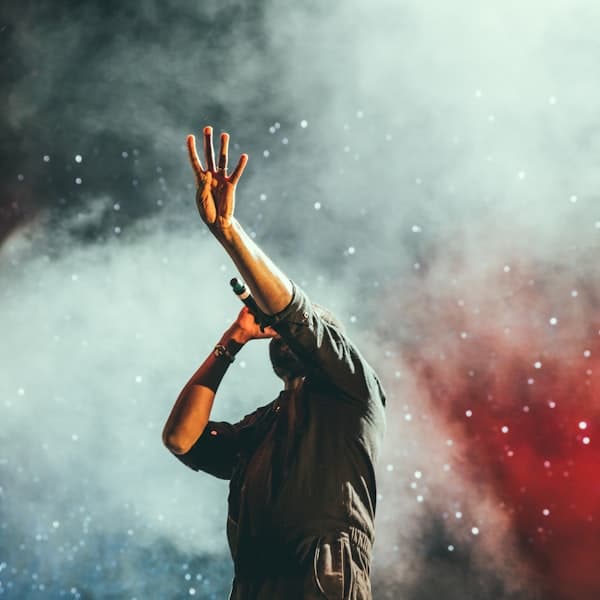 AMA cover